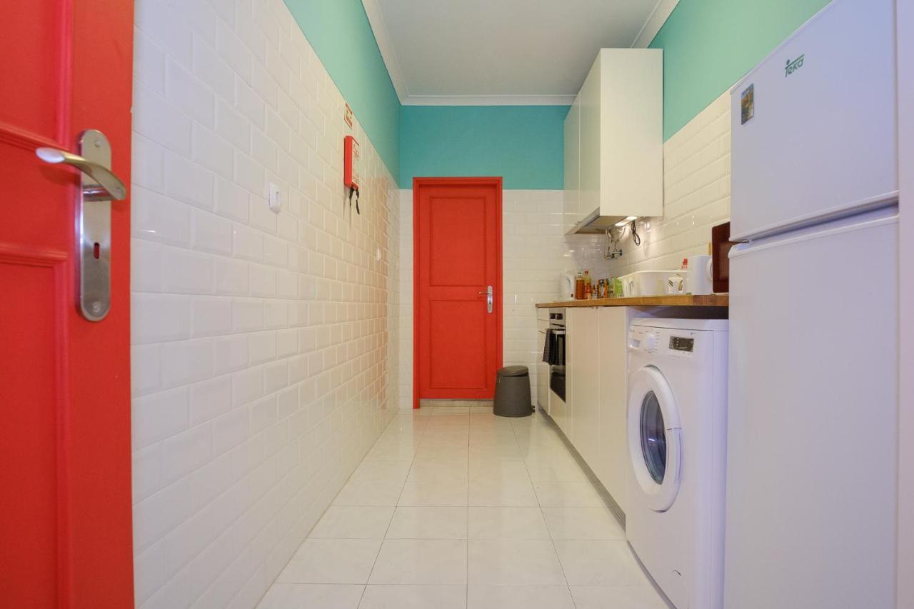 Colourful Alfama Apartment Lisboa Extérieur photo